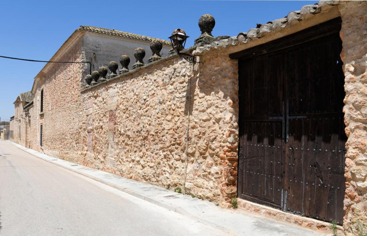 El Callejon Vara Del Rey Екстериор снимка